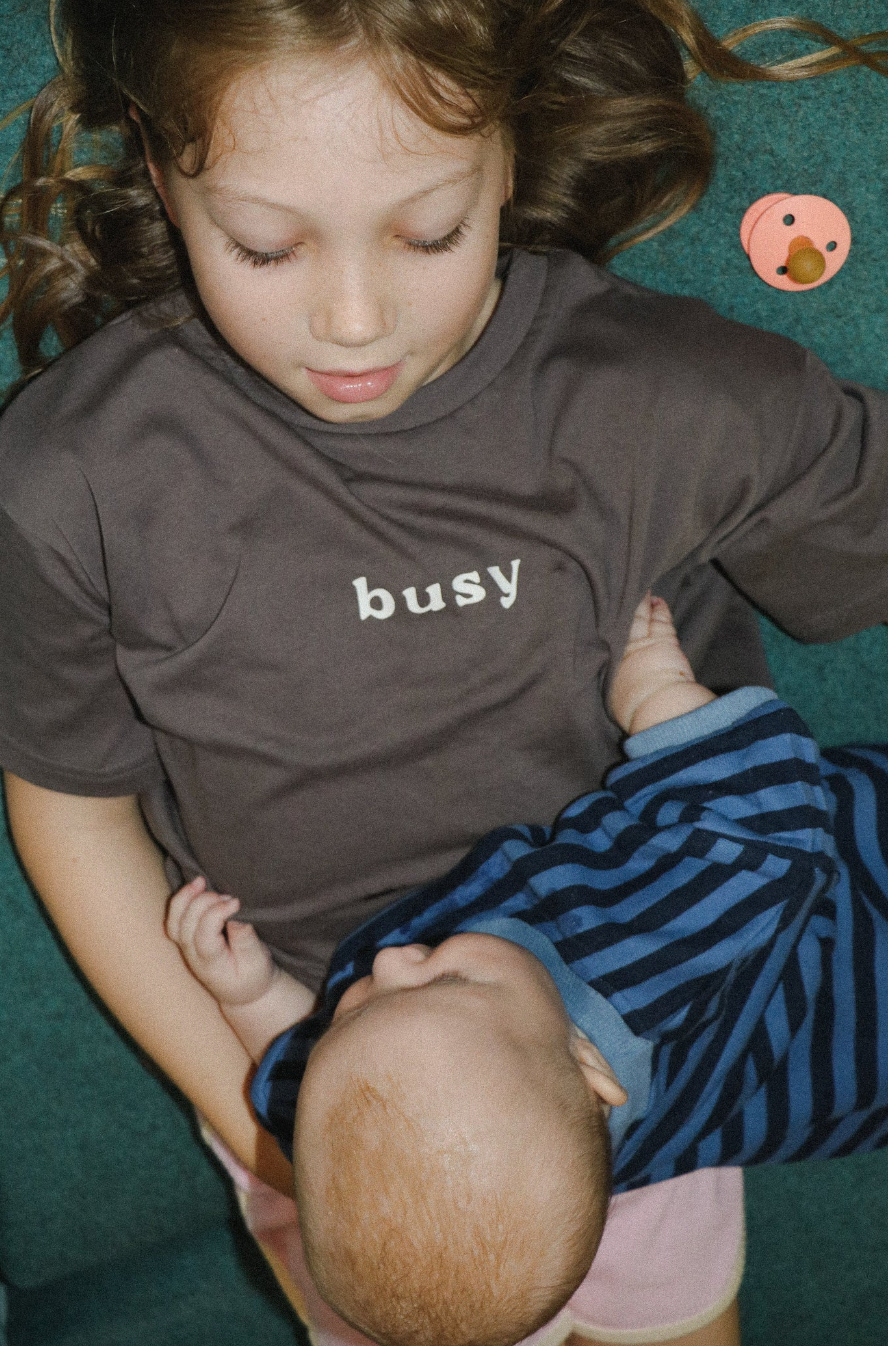 Lenn Label - Busy Tee - Charcoal